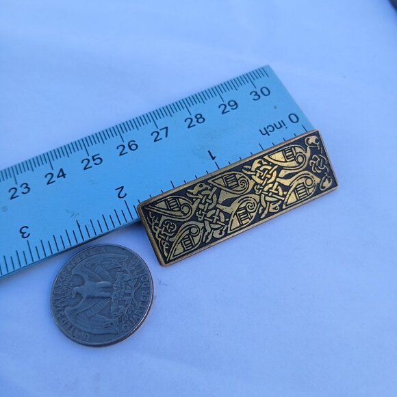 vintage Celtic intricate knot work design on metal pin flaws - Picture 10 of 14